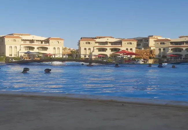 شاليه 150م ف لاسرينا الساحل ع البحر مباشرة تشطيب سوبر لوكس