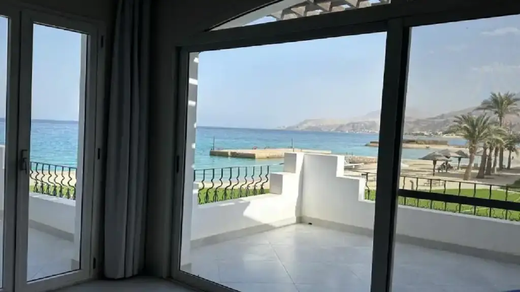 مساحة وحدات لولي بيتش